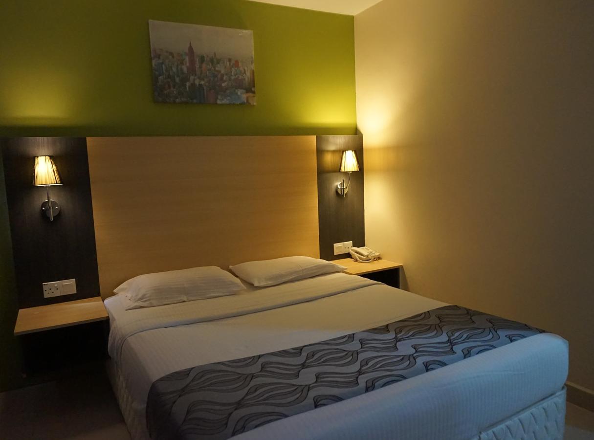 Oyo 786 The Citilite Hotel Kuantan Kültér fotó
